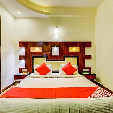 Oyo Hotel Asko International Near Gurudwara Shri Bangla Sahib Nueva Delhi Exterior foto