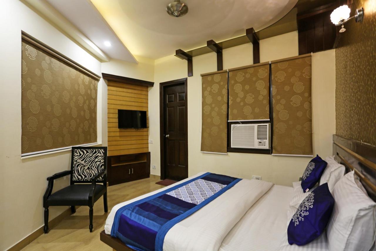 Oyo Hotel Asko International Near Gurudwara Shri Bangla Sahib Nueva Delhi Exterior foto