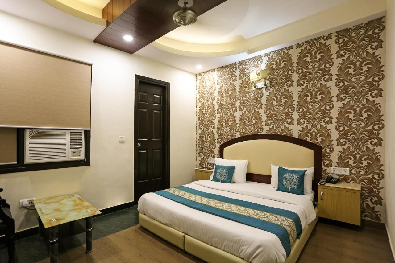 Oyo Hotel Asko International Near Gurudwara Shri Bangla Sahib Nueva Delhi Exterior foto